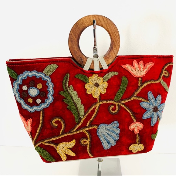 None Handbags - Kashmir Aari Embroidered Handbag Good Condition HP 🎉🎊🎈